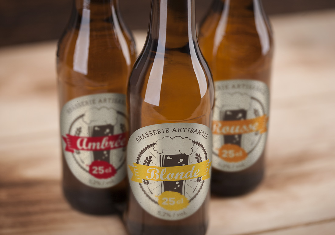Étiquettes personnalisables pour des bouteilles de bière d’une brasserie